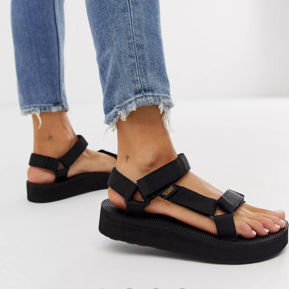 Teva midform sandals